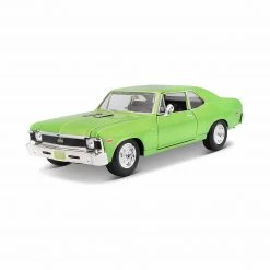 Maisto Special Edition 1970 Chevrolet Nova SS Lime Green 1:24 Diecast Car